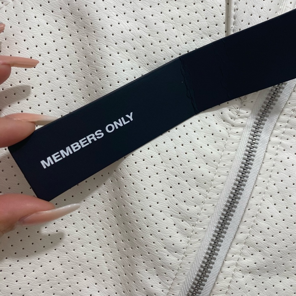 Jacket - Picture 6 of 7